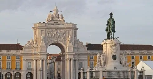 Lisbon Commerce Square – a key location for relocation to Portugal